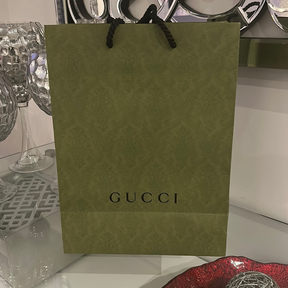 Gucci shopping bag